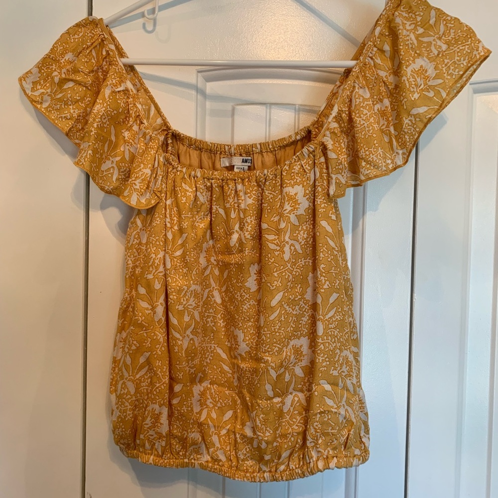 Amuse Society Off the shoulder top